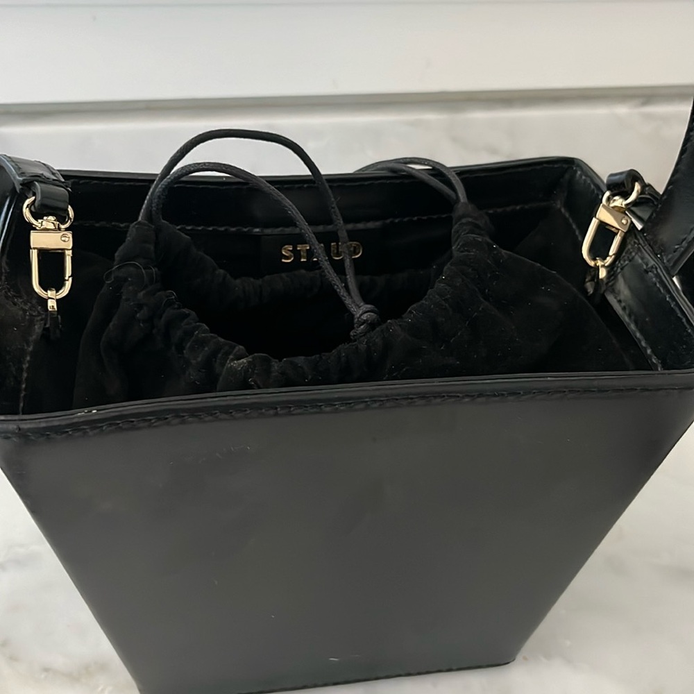 STAUD Bucket Bag